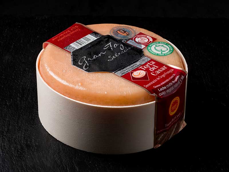 Queso Torta Del Casar con Denominación de Origen Protegida Queso Torta Del Casar con Denominación de Origen Protegida